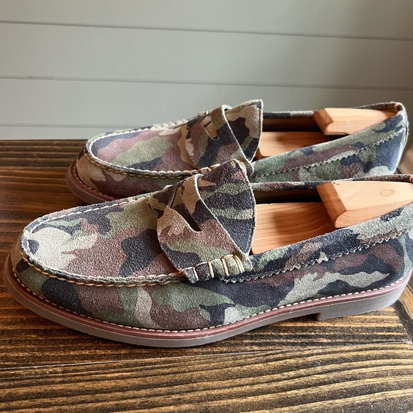 Men's Camouflauge Loafers - Picture 3 of 5